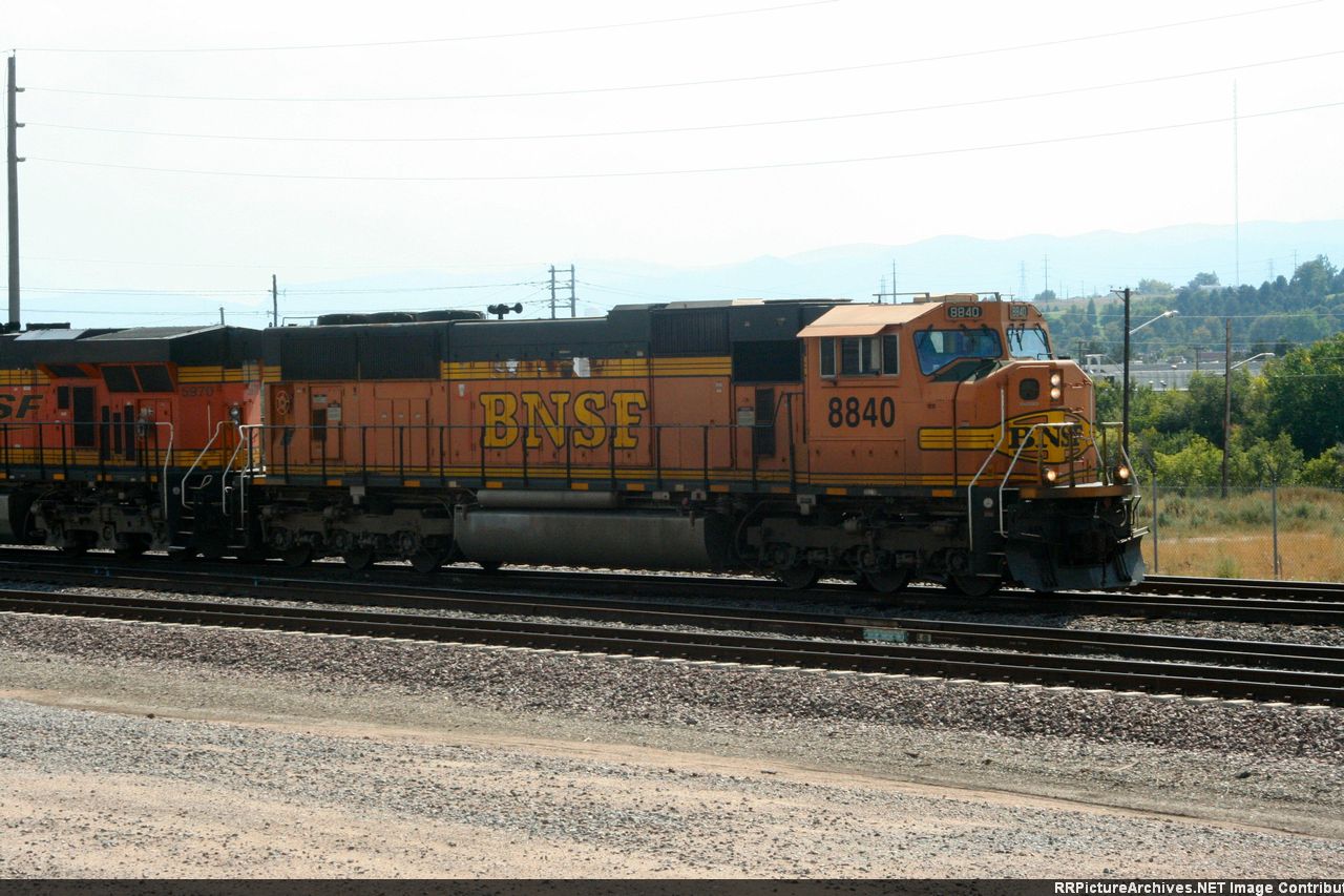 BNSF 8840